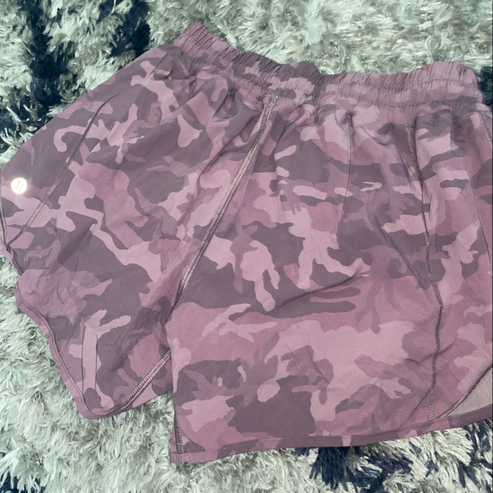 Lululemon Hotty hot short 4”